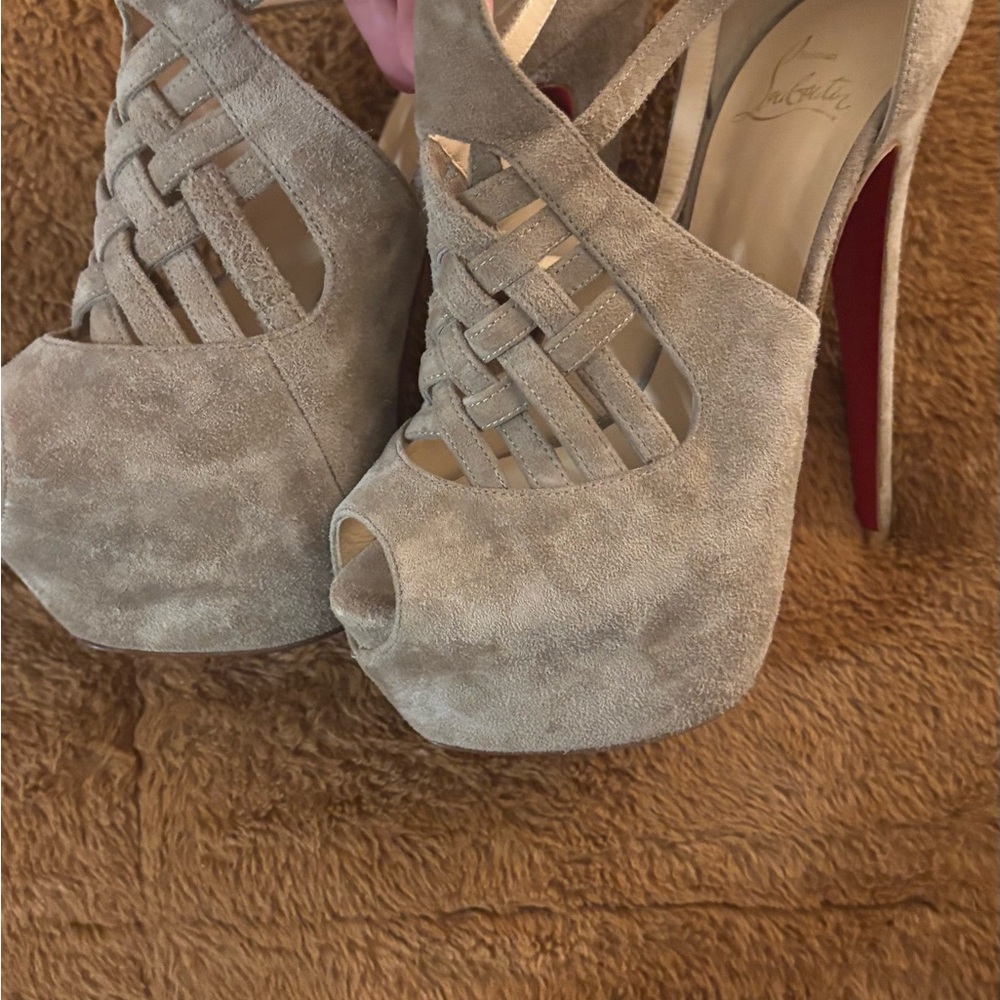 Christian Louboutin Carlota Suede size 37